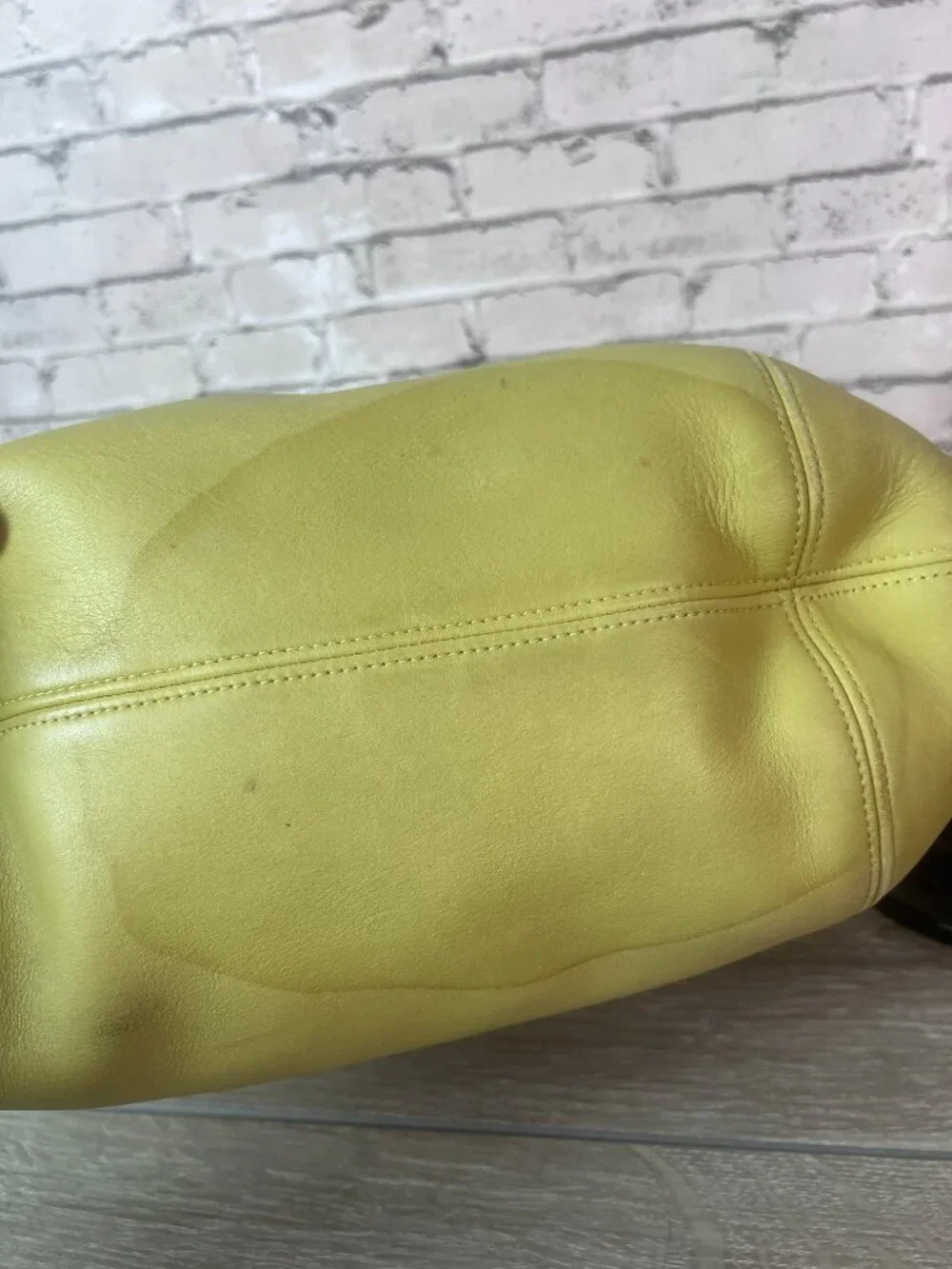 RARE COLOR!! Coach Vintage Medium Framed Pouch 9998 in Lime